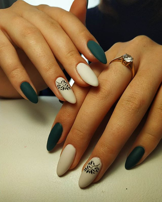 Манікюр з малюнком мигдаль матовий, фото - Нігтьова студія M&D Nails