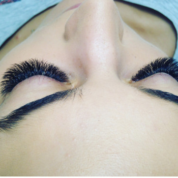 Нарощення вій 6-12 Д об'єм
                    Лешмейкер Екатерина Черкаси