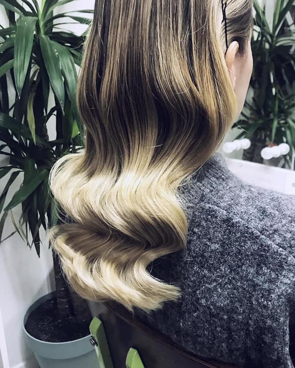 Укладка волос блонд с темными корнями растяжка цвета, фото -  MakeUpMe Academy