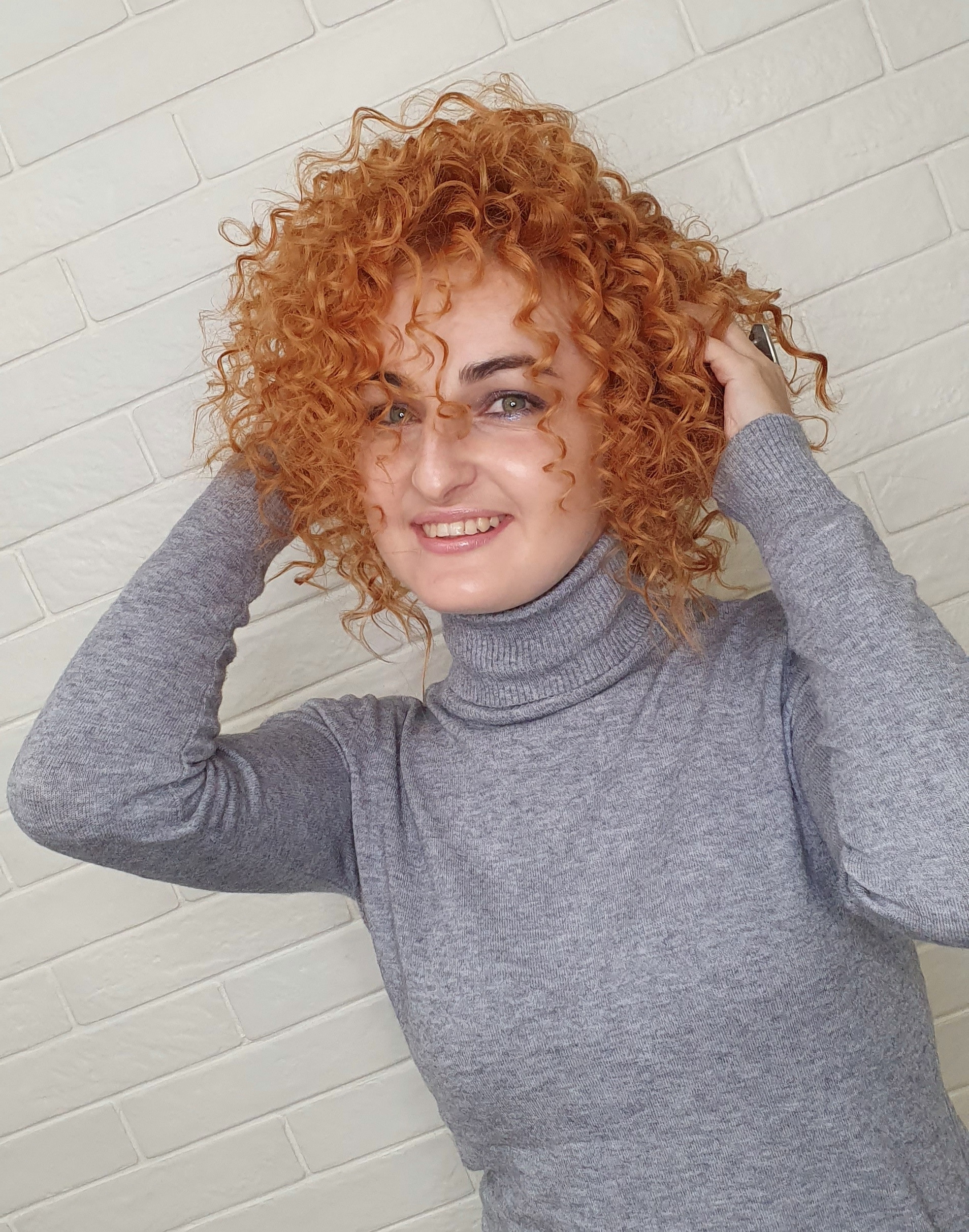 Женская стрижка на кудрявые волосы укладка волос, фото - Парикмахер Наталья Крушинская