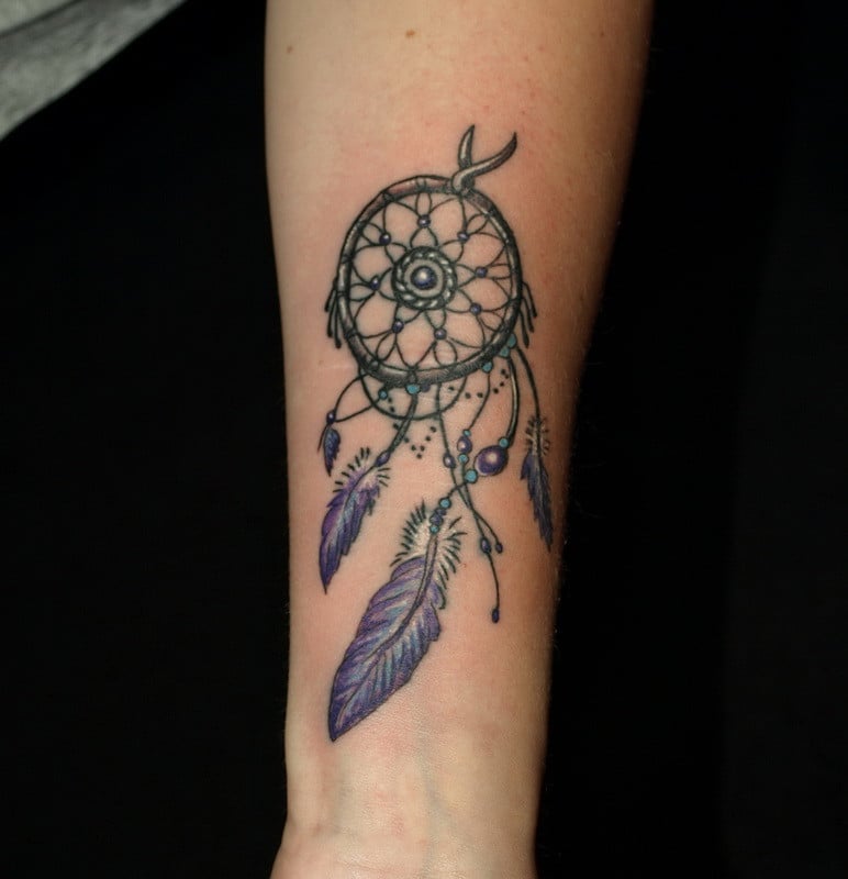 Для дівчат на руці передпліччі, фото - Тату салон Devil Tattoo Studio