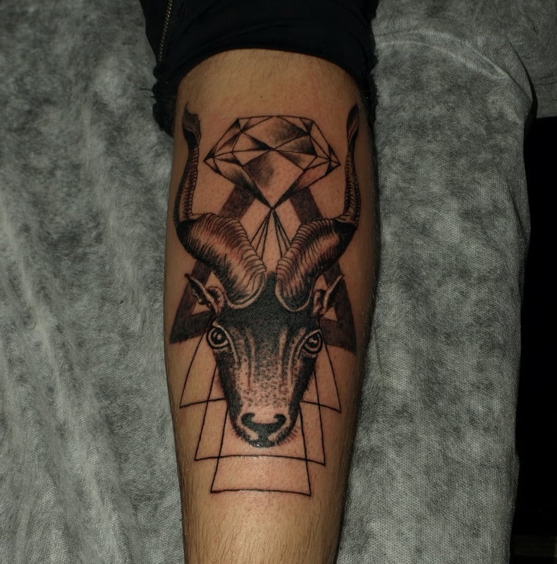 Для хлопців реалізм чорно-білі, фото - Тату салон Devil Tattoo Studio