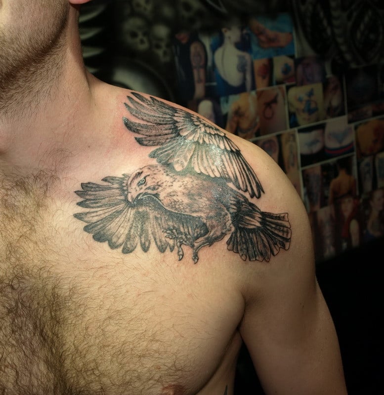 Для хлопців на плечі реалізм, фото - Тату салон Devil Tattoo Studio