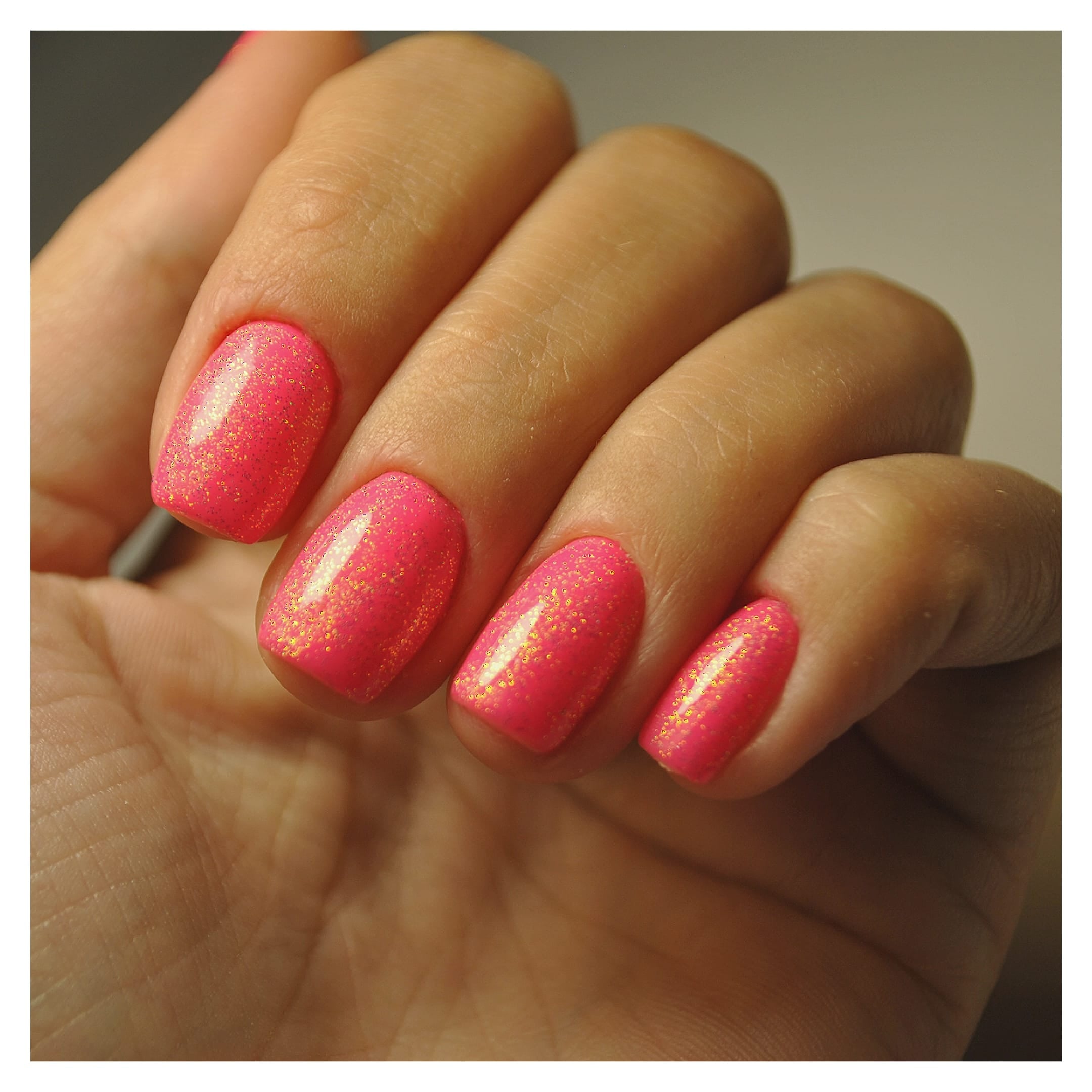 Манікюр на короткі нігті рожевий квадратні, фото - Майстер манікюру Марина