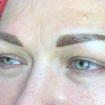 Татуаж, перманентний макіяж брів
                    Врач-косметолог Ірина Львов