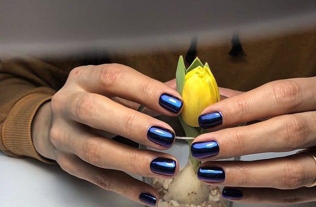 Синій манікюр котяче око темний, фото - Нігтьова студія Nails Design Club