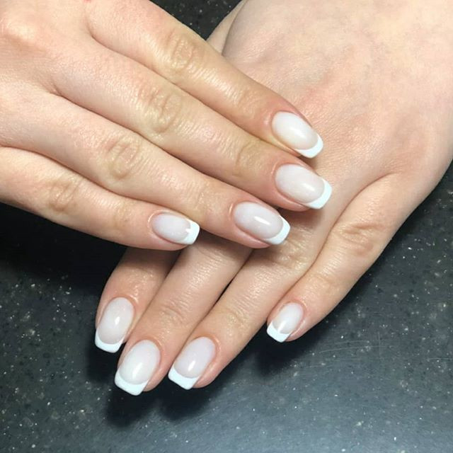 Классический маникюр белый нежный, фото - Студия красоты On Style