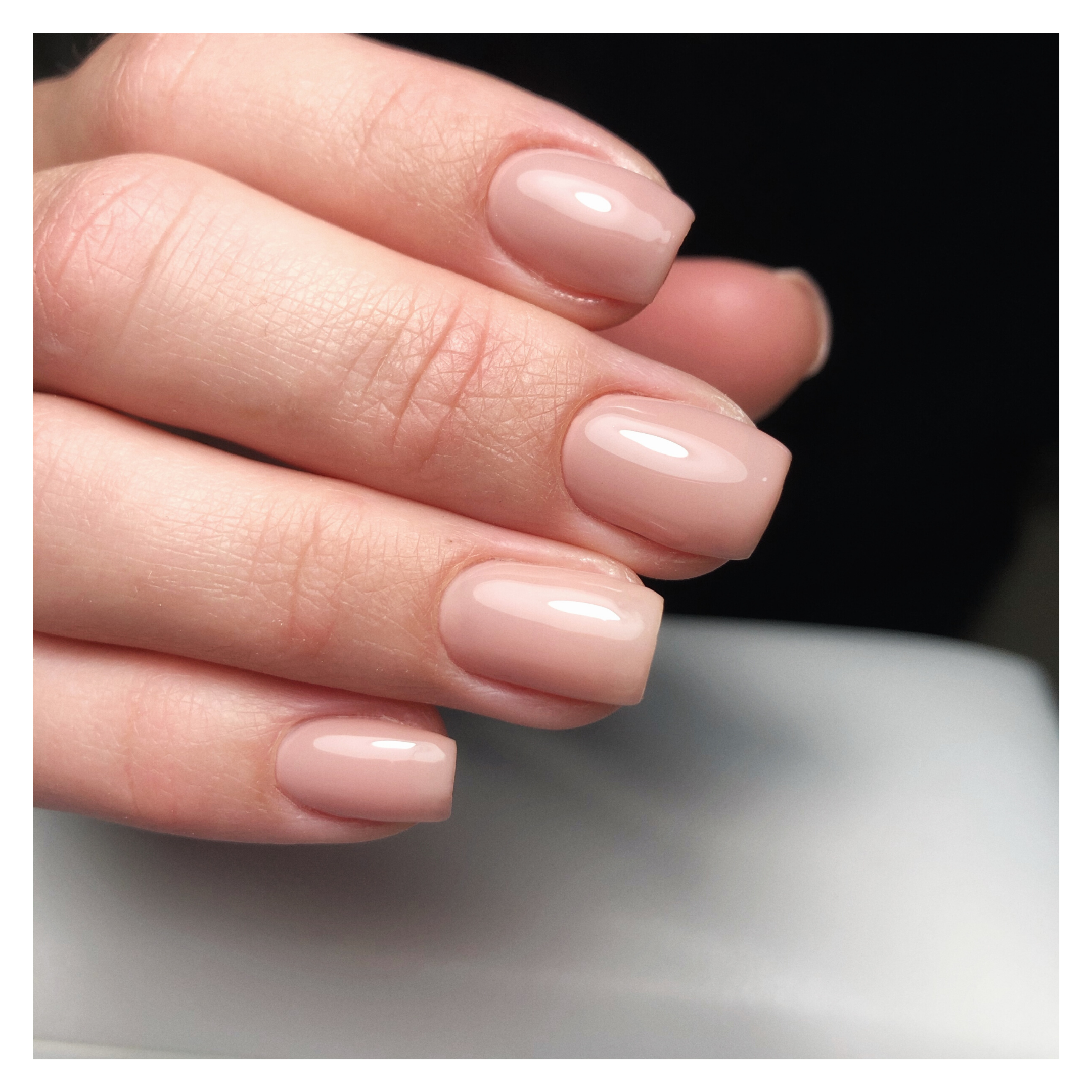 Маникюр на короткие ногти нежный нюдовый, фото - Ногтевая студия Beauty Stories