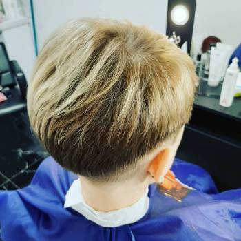 Женская стрижка