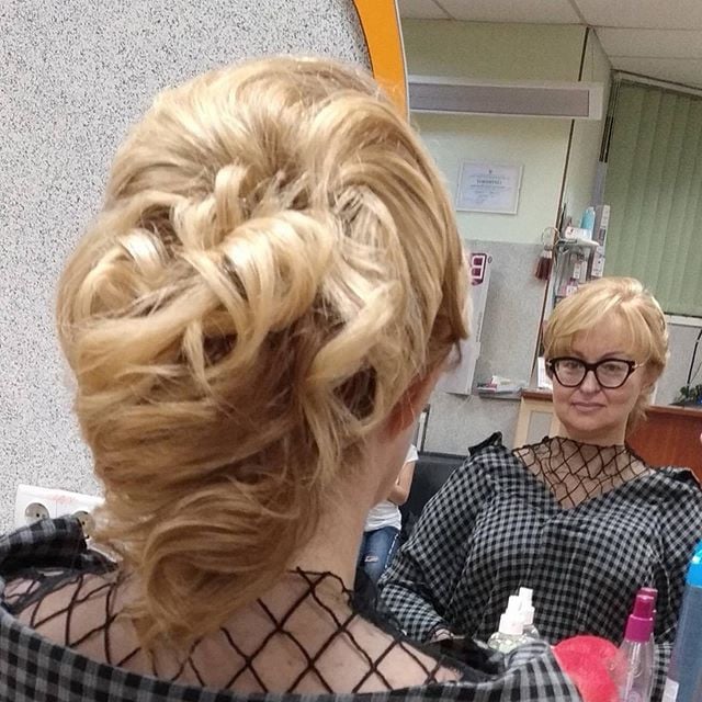 Укладка волос прическа пучок локоны, фото -  Діва