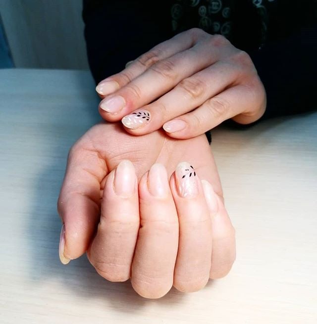 Нежный маникюр нюдовый с рисунком, фото - Ногтевая студия Nail-Studio