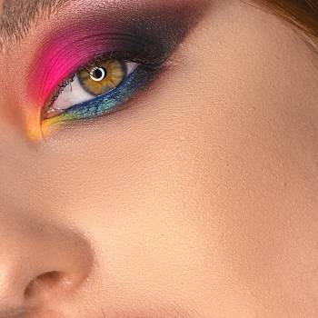 Цветной макияж 