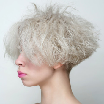 Стрижка женская
                    Перукар Павел Київ