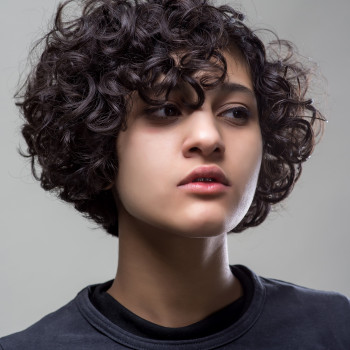 Стрижка женская
                    Перукар Павел Київ