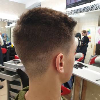 мужская стрижка