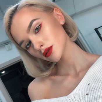 Фото с портфолио Таміла Остапенко