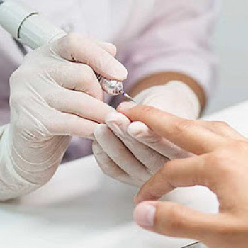 Профессиональное наращивание ногтей
                    Салон краси Апраксина Бориспіль