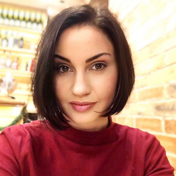 Укладка волос
                    Перукар Екатерина Київ