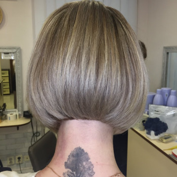 Стрижка женская
                    Перукар Виктория Шевченко Київ