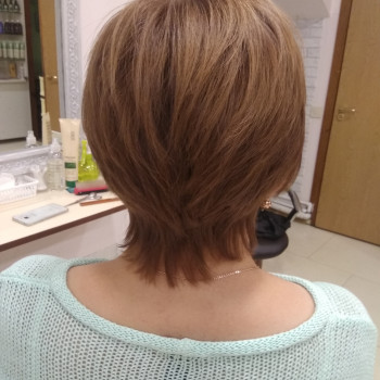 Стрижка женская
                    Перукар Виктория Шевченко Київ