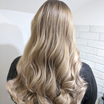 Окрашивание шатуш, айртач (airtouch)
                    Парикмахер Виктория Шевченко Киев