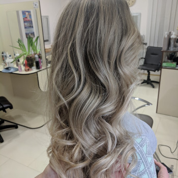 Окрашивание шатуш, айртач (airtouch)
                    Парикмахер Виктория Шевченко Киев