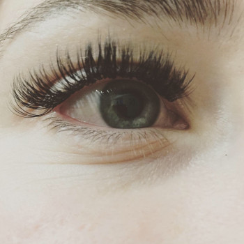 Наращивание ресниц
                    Лешмейкер Екатерина Запоріжжя