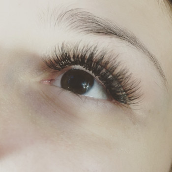 Наращивание ресниц
                    Лешмейкер Екатерина Запоріжжя