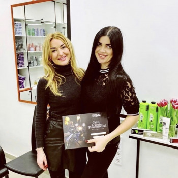 Женские стрижки
                    Парикмахер Ульяна Днепр