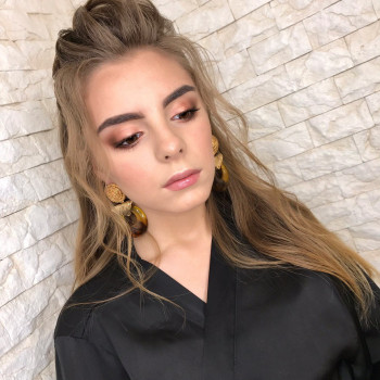 Макияж
                    Перукар-візажист Юлия Маріуполь