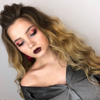 Макияж
                    Перукар-візажист Юлия Маріуполь