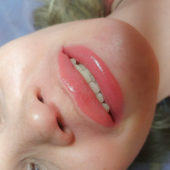 Акварельные губы
                    Мастер перманентного макияжа Ольга Зорина Харьков