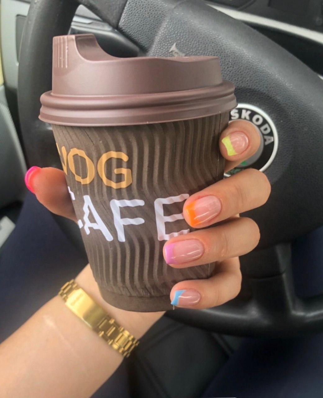 Манікюр на короткі нігті ніжний френч, фото - Салон краси Rozmary