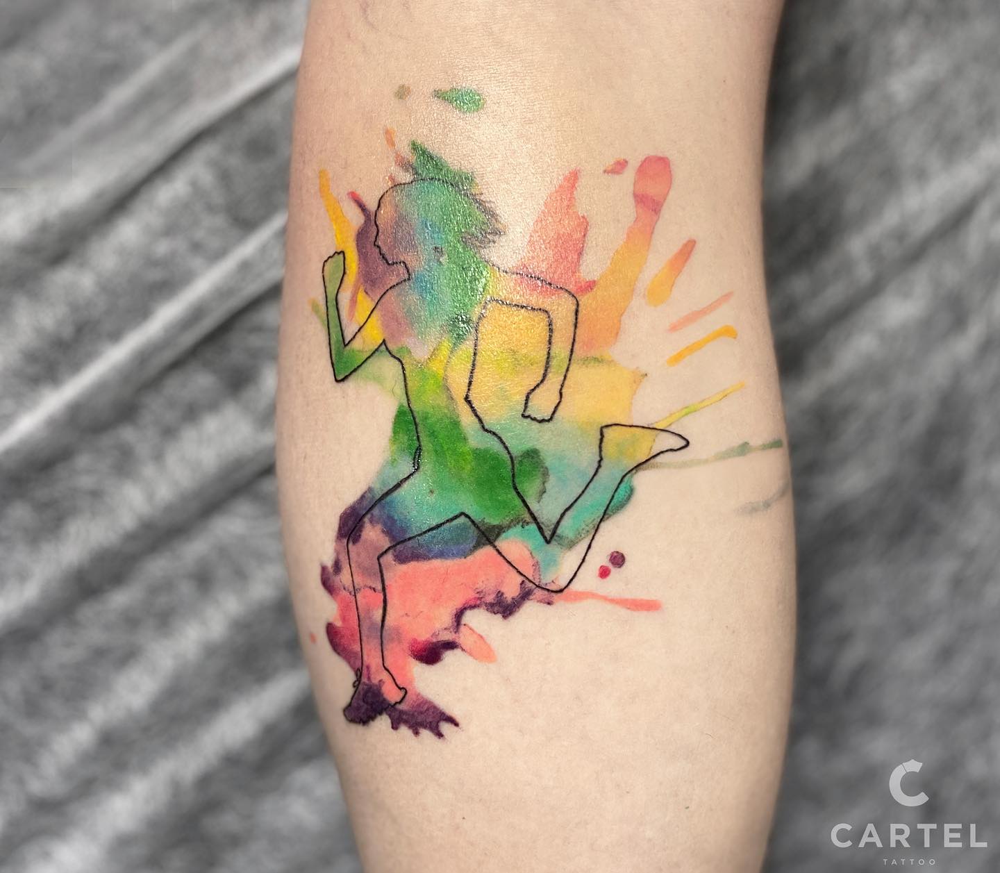 На ноге цветные икре, фото - Тату салон Cartel Tattoo