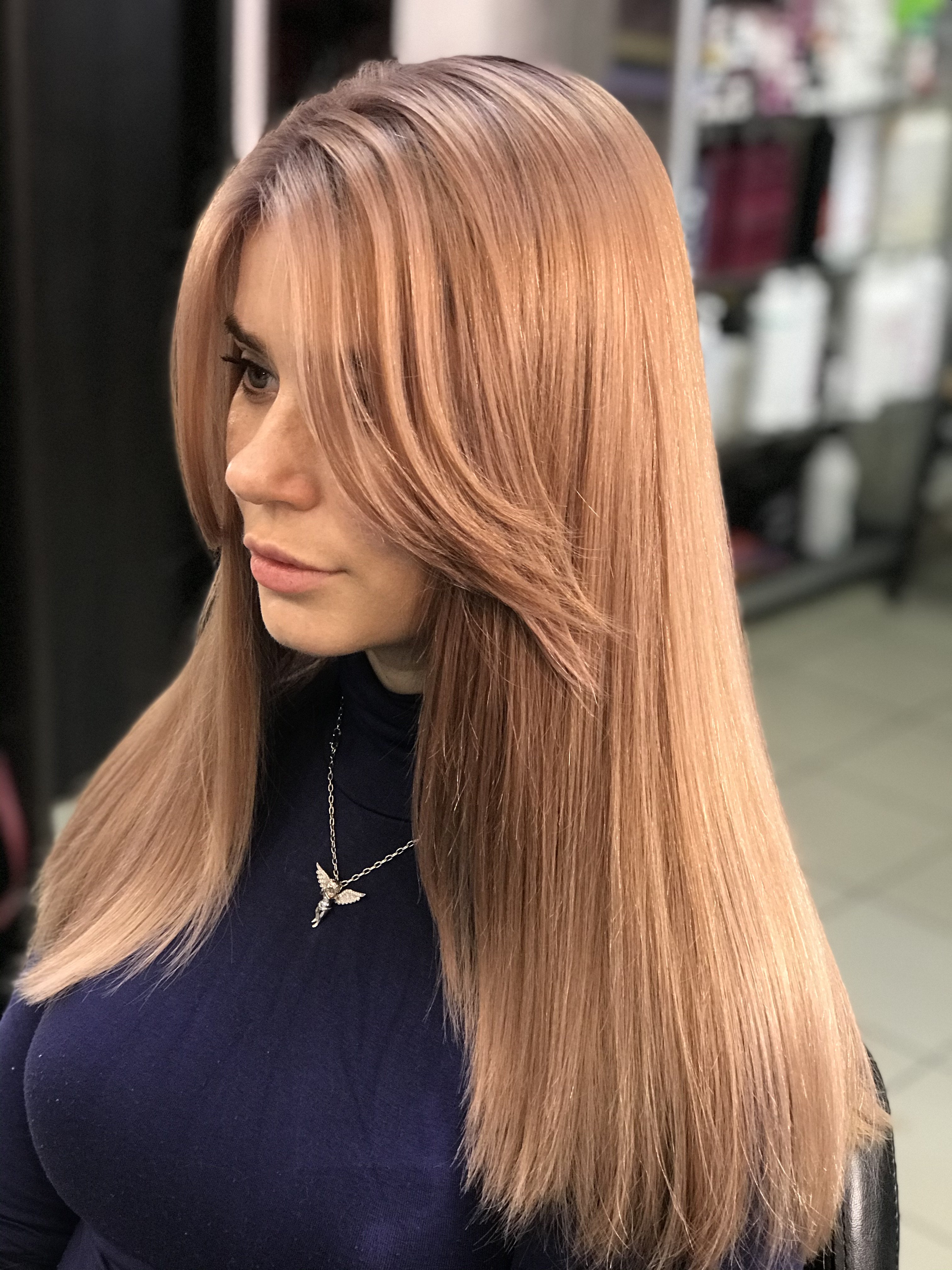 Сложное окрашивание клубничный блонд растяжка цвета, фото - Салон красоты Лия