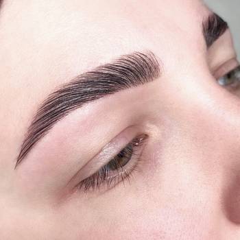 Долговременная укладка бровей