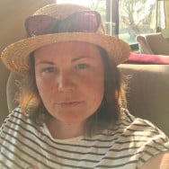 Мастер депиляции Яна Киев,Вадима Гетьмана 46а район Чоколовка