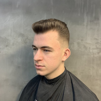 Мужская стрижка
                    Барбер Саша Киев