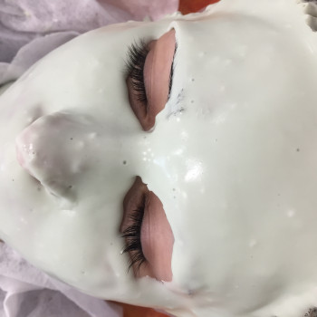 Альгинатная маска
                    Мастер перманентного макияжа Саті Черновцы