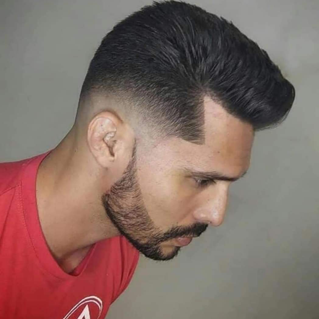 Стрижка фейд помпадур квифф, фото -  Husam