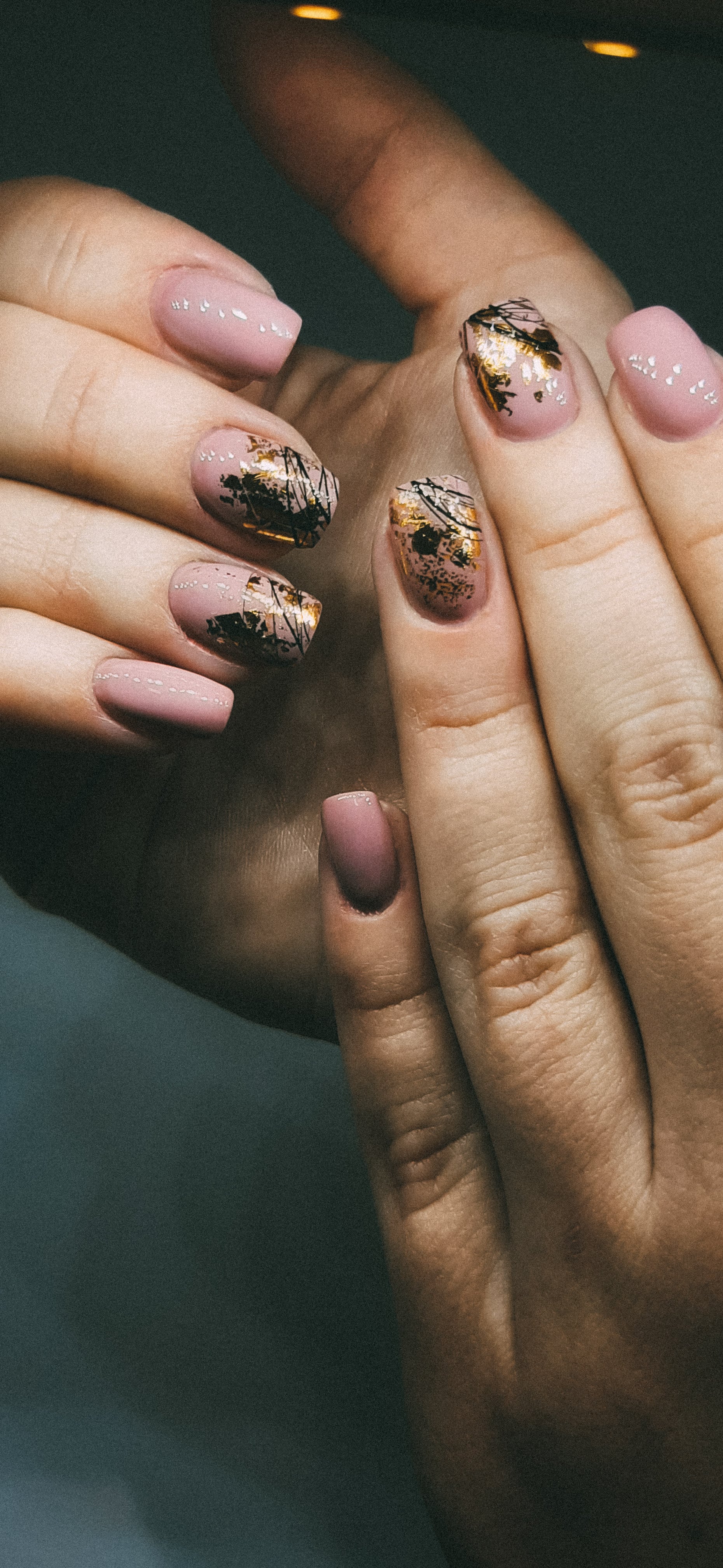 Нюдовый маникюр с блестками рисунком, фото - Мастер маникюра Наталия Шестиалтынова