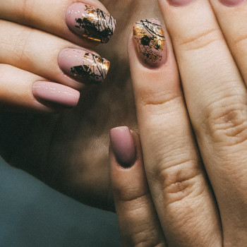 Фото из портфолио мастера Наталия Шестиалтынова (мастер маникюра, Харьков)