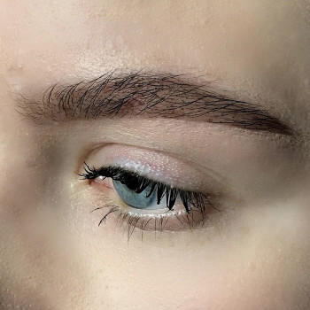 Брови фарба окіс