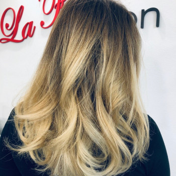 Накрутить локоны Бровары салон красоты рядом возле дома