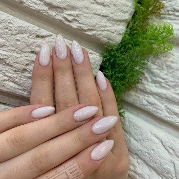 Покрытие гель-лаком
                    Салон краси B.ROOM Одеса