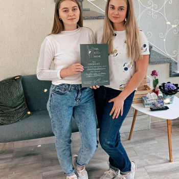 Фото с портфолио THIS IS MANIC nail studio