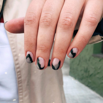 Фото с портфолио THIS IS MANIC nail studio