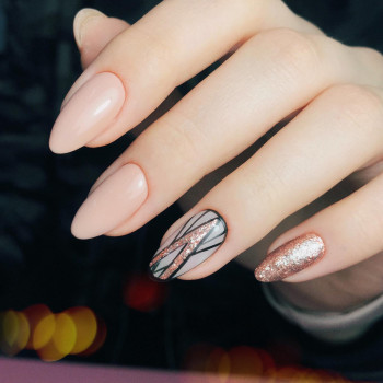 Фото с портфолио THIS IS MANIC nail studio