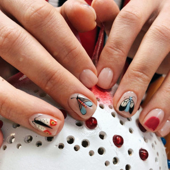 Фото с портфолио THIS IS MANIC nail studio