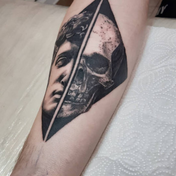 череп, у грецькому стилі